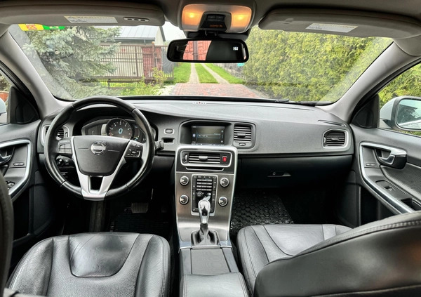Volvo S60 cena 59900 przebieg: 165000, rok produkcji 2014 z Chełm małe 67